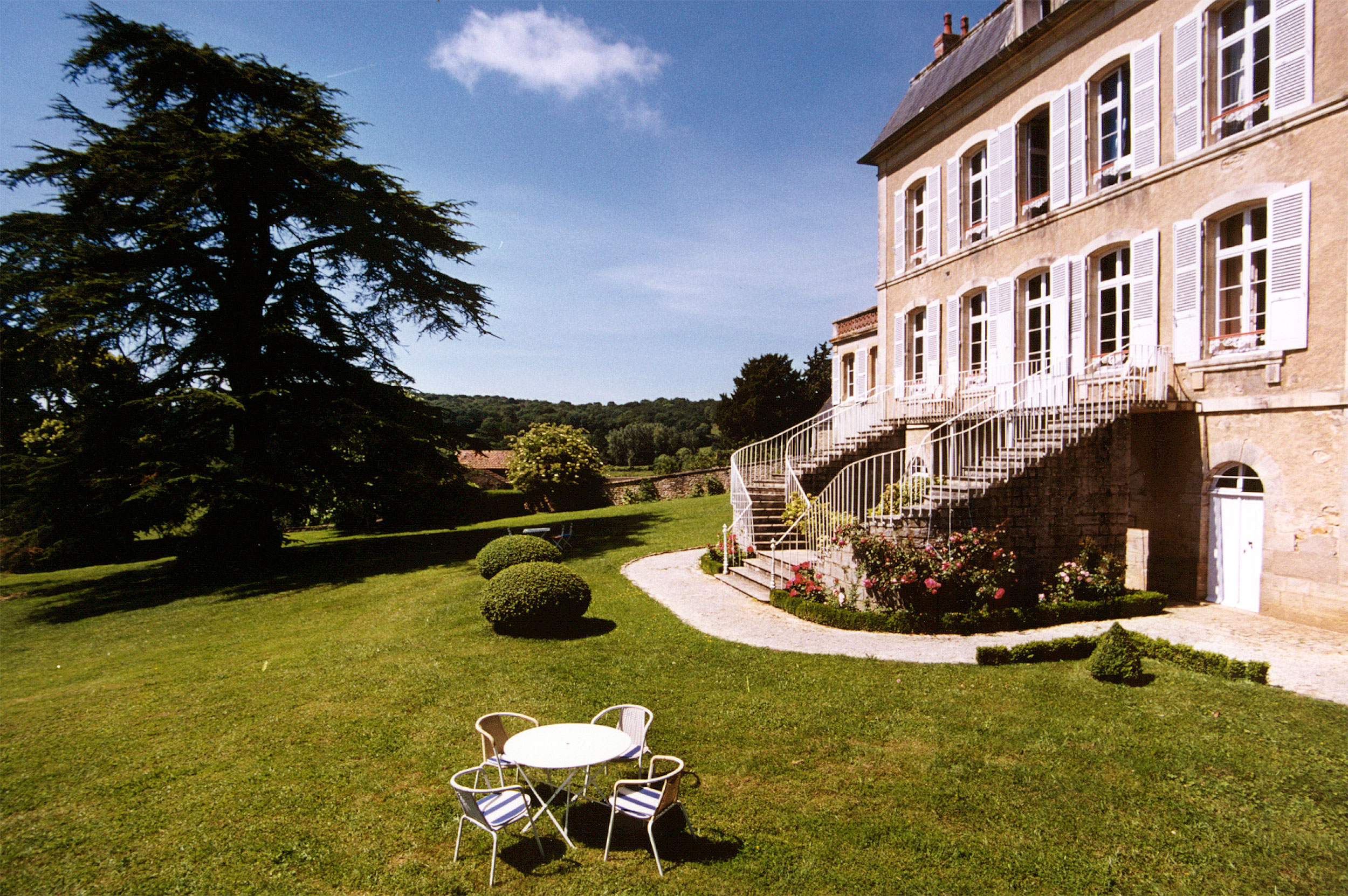 G�stezimmer und Ferienwohnung La Villa des Pr�s Bourgogne